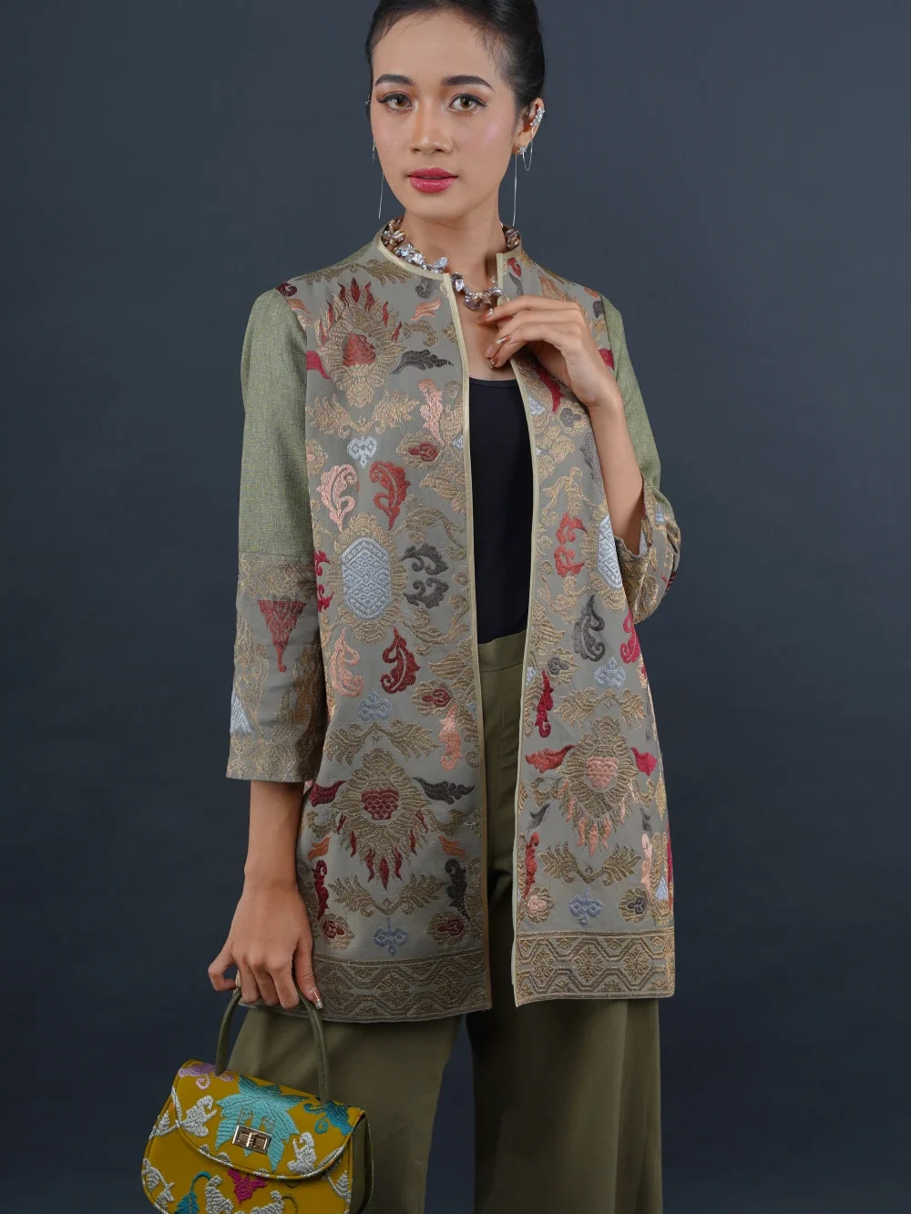 Cow Leather & Bali Embroidery_2